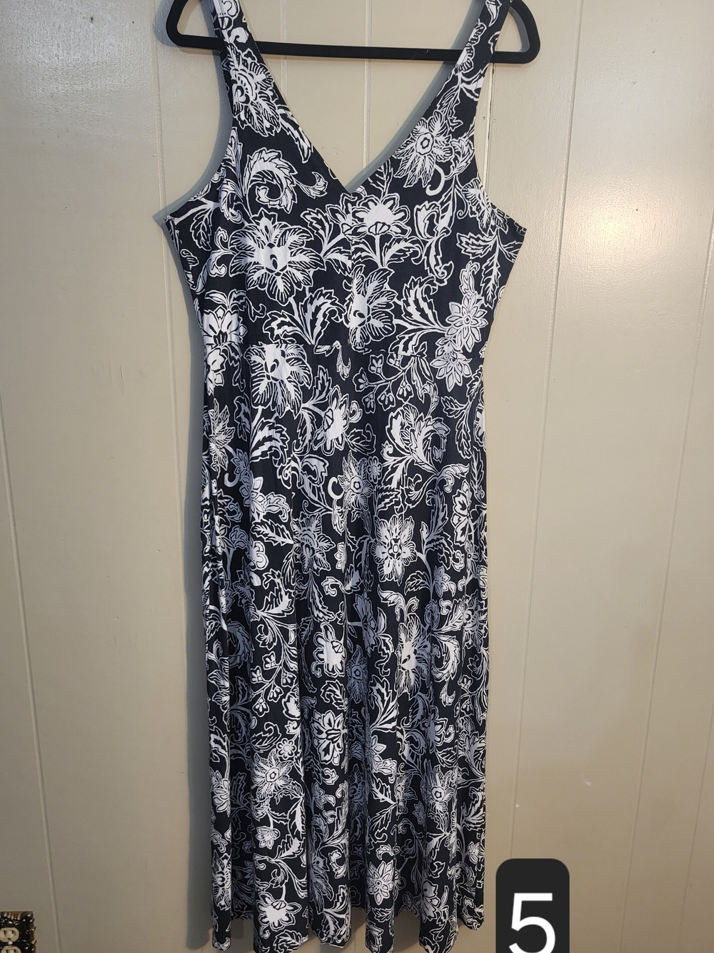 American Living Black & White Floral V-Neck Maxi Dress 100% Cotton